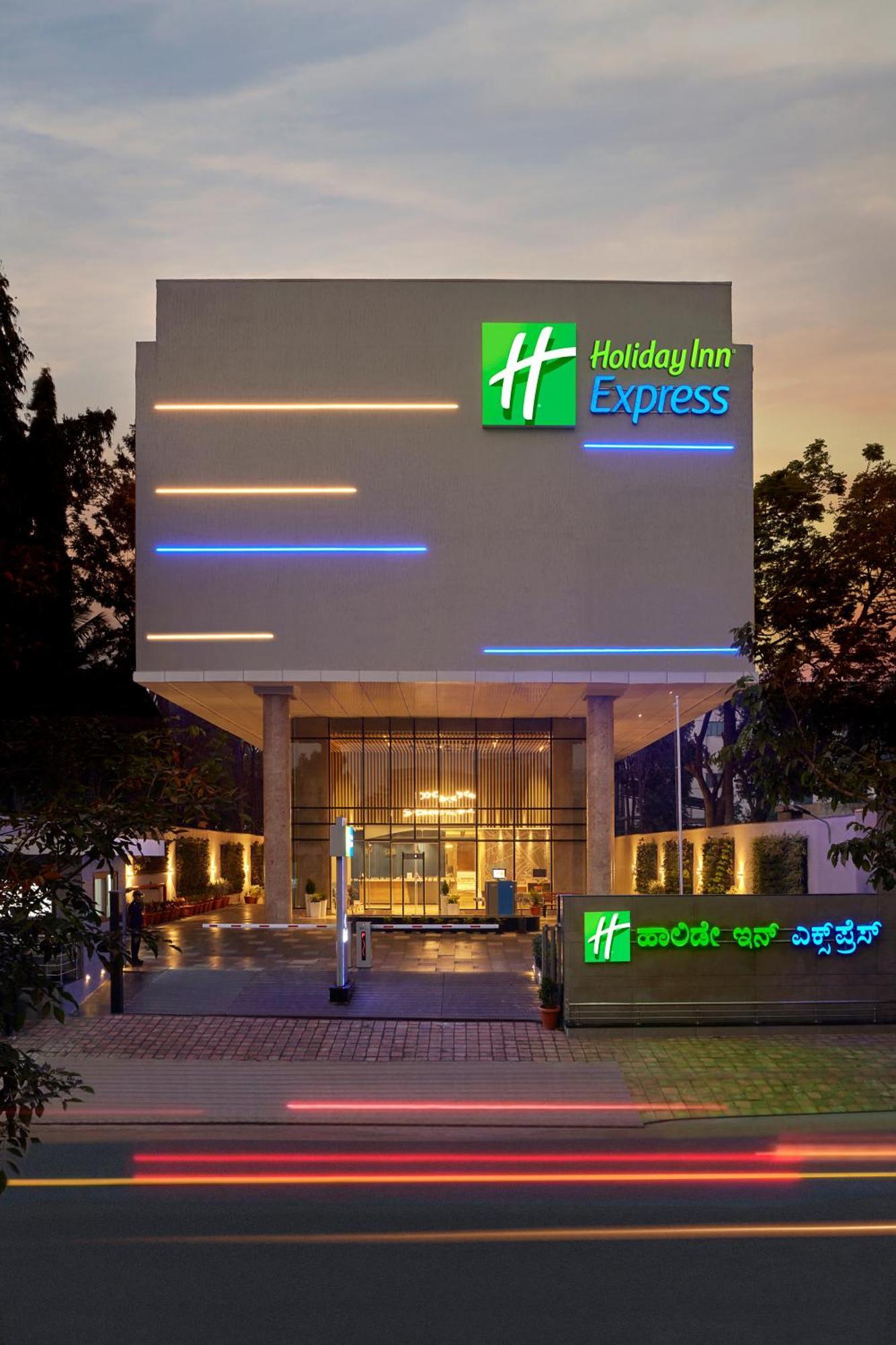 Holiday Inn Express Bengaluru Bommasandra By Ihg Kammasandra Luaran gambar