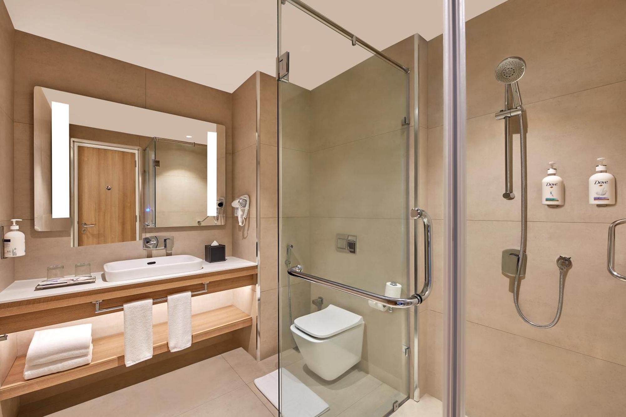 Holiday Inn Express Bengaluru Bommasandra By Ihg Kammasandra Luaran gambar