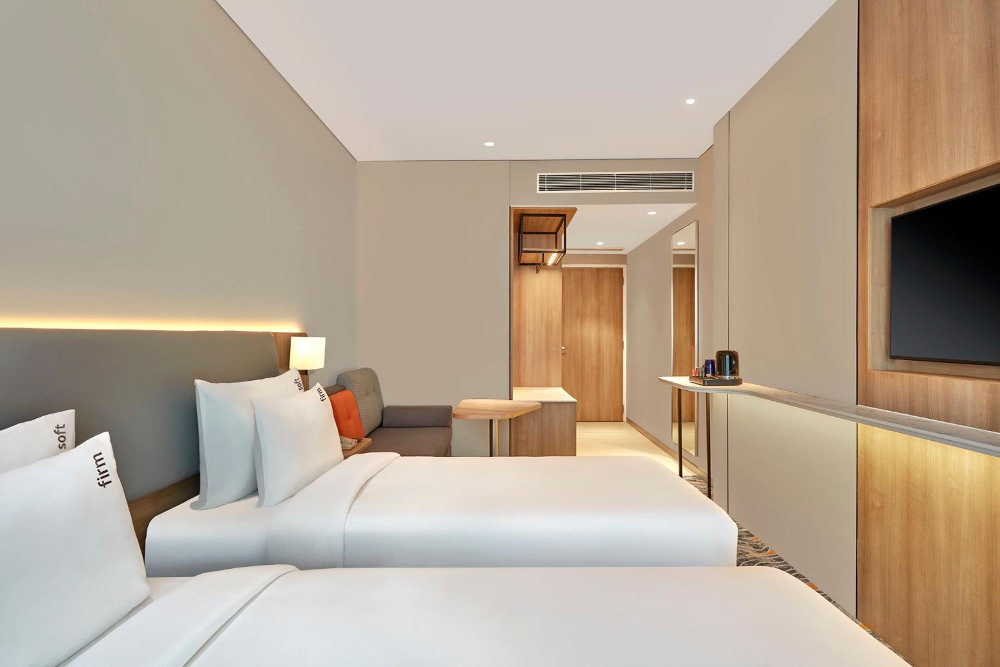 Holiday Inn Express Bengaluru Bommasandra By Ihg Kammasandra Luaran gambar
